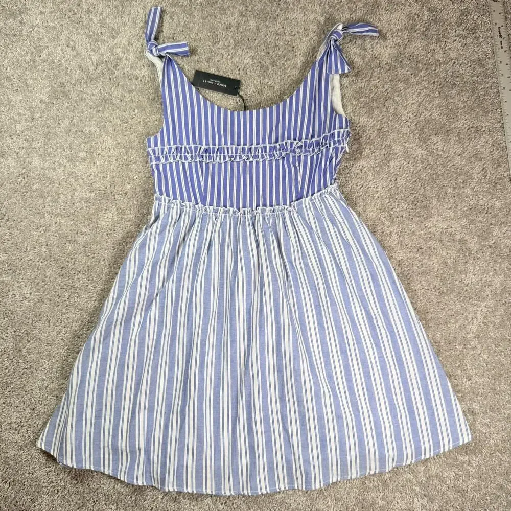 NWT Romeo & Juliet Couture Stripe Scoop Neck Tiered Dress Sz S Blue & White $165
